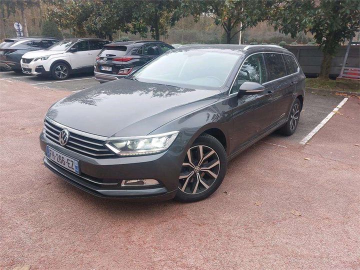 Photo 1 VIN: WVWZZZ3CZKE092715 - VOLKSWAGEN PASSAT 