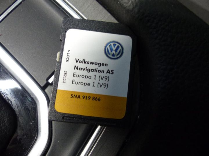 Photo 11 VIN: WVWZZZ3CZKE100100 - VOLKSWAGEN PASSAT 