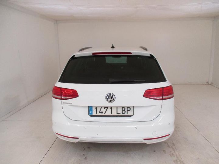 Photo 3 VIN: WVWZZZ3CZKE105656 - VOLKSWAGEN PASSAT 