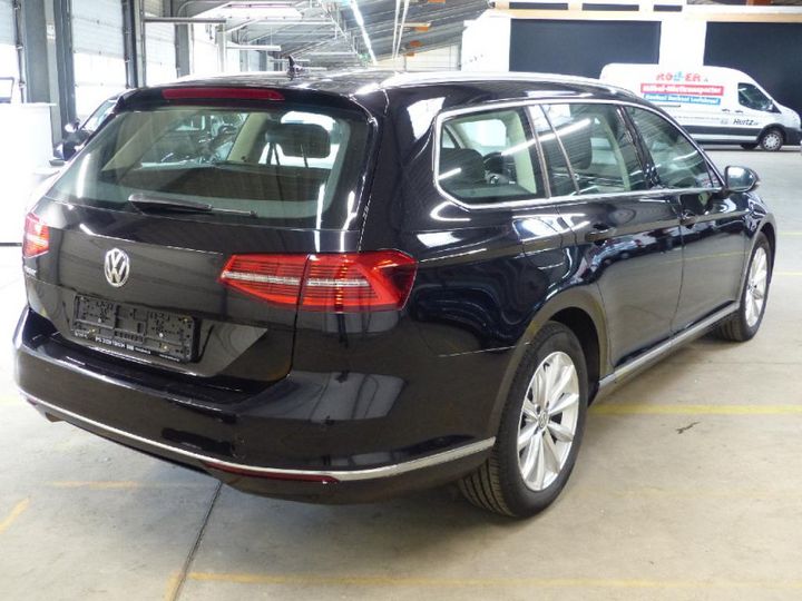 Photo 2 VIN: WVWZZZ3CZKE105846 - VOLKSWAGEN PASSAT 