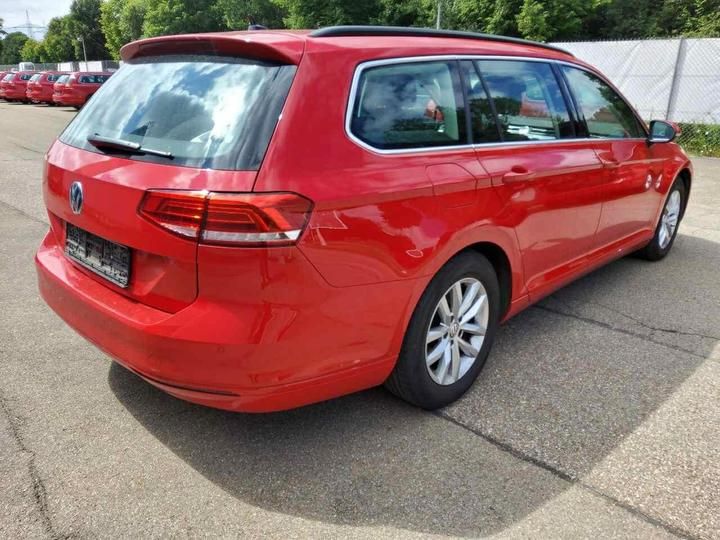 Photo 3 VIN: WVWZZZ3CZKE116882 - VOLKSWAGEN PASSAT ESTATE WAGON 