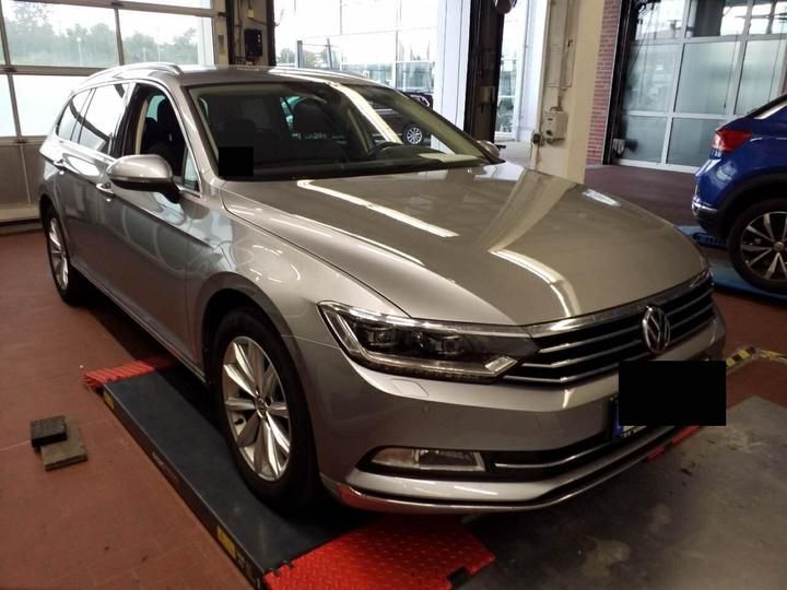 Photo 2 VIN: WVWZZZ3CZKE117855 - VOLKSWAGEN PASSAT 