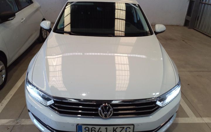 Photo 11 VIN: WVWZZZ3CZKE201890 - VOLKSWAGEN PASSAT 