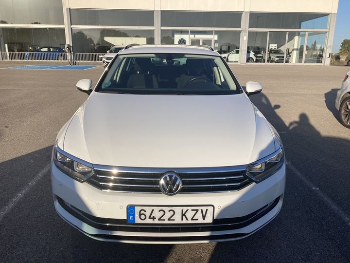 Photo 1 VIN: WVWZZZ3CZKE202773 - VOLKSWAGEN PASSAT 