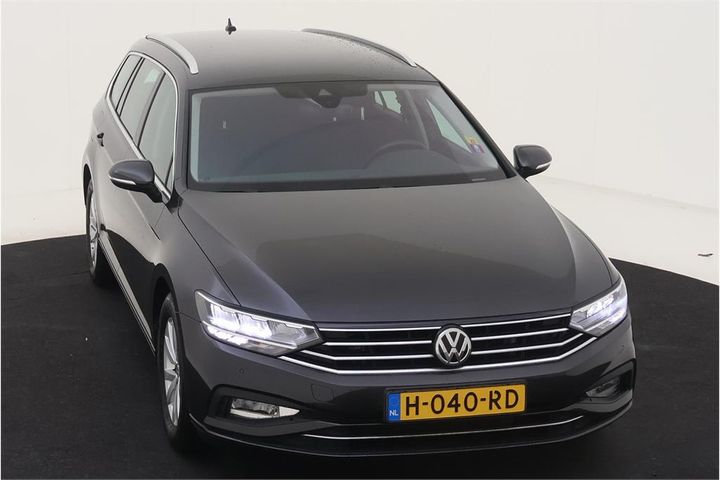 Photo 1 VIN: WVWZZZ3CZLE067817 - VOLKSWAGEN PASSAT 