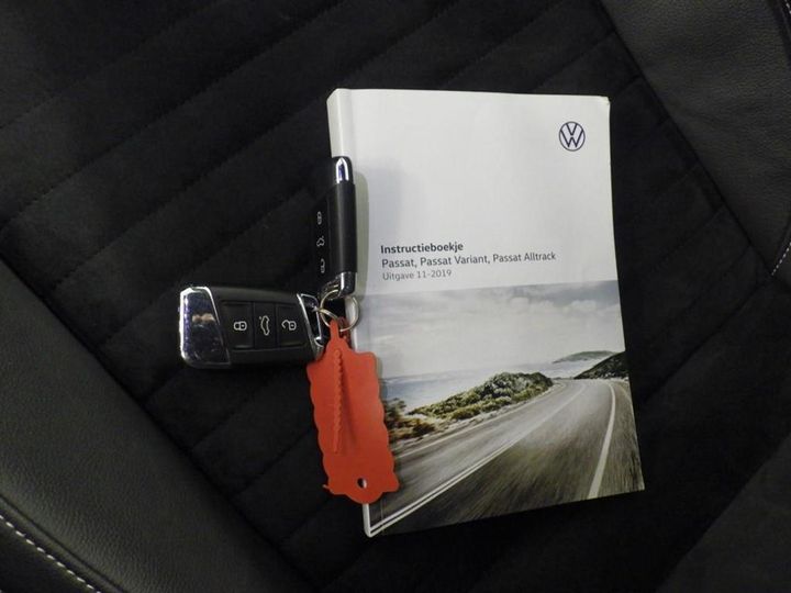 Photo 9 VIN: WVWZZZ3CZLE111133 - VOLKSWAGEN PASSAT 