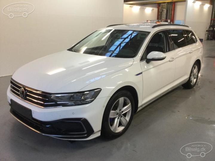 Photo 1 VIN: WVWZZZ3CZME054677 - VOLKSWAGEN PASSAT 