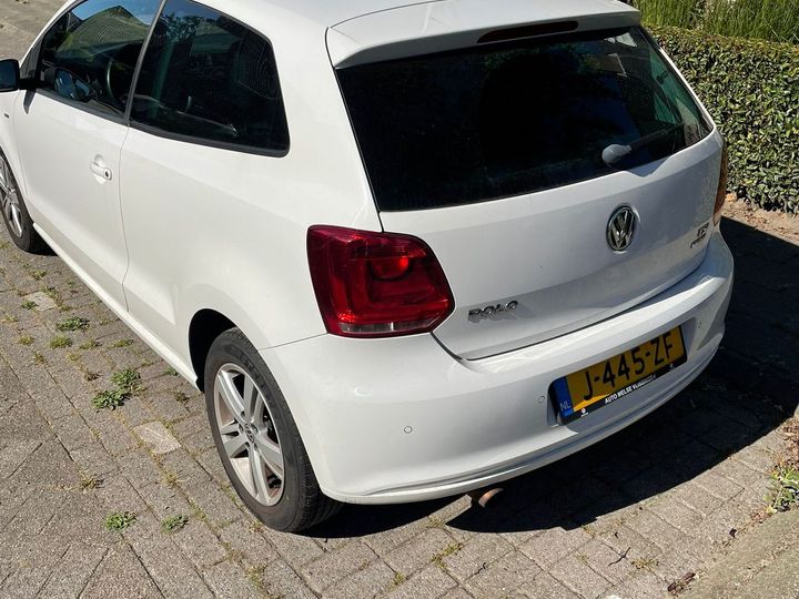 Photo 2 VIN: WVWZZZ6RZEY107880 - VOLKSWAGEN POLO 