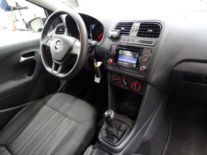 Photo 3 VIN: WVWZZZ6RZFY105529 - VOLKSWAGEN POLO 