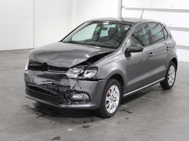 Photo 1 VIN: WVWZZZ6RZFY113664 - VOLKSWAGEN POLO 