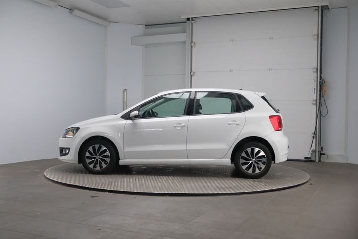 Photo 2 VIN: WVWZZZ6RZHY132268 - VOLKSWAGEN POLO 