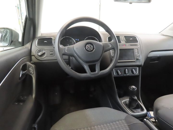 Photo 3 VIN: WVWZZZ6RZHY139882 - VOLKSWAGEN POLO 