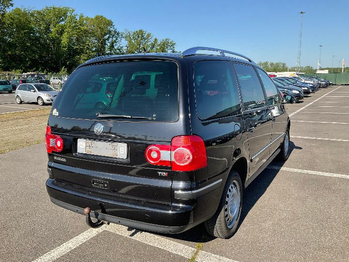 Photo 2 VIN: WVWZZZ7MZ5V036212 - VOLKSWAGEN SHARAN MPV 