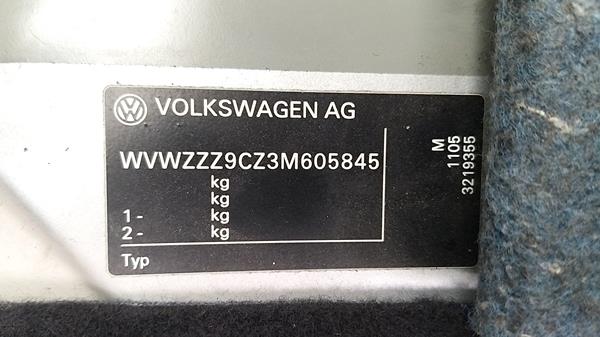 Photo 2 VIN: WVWZZZ9CZ3M605845 - VOLKSWAGEN BEETLE 