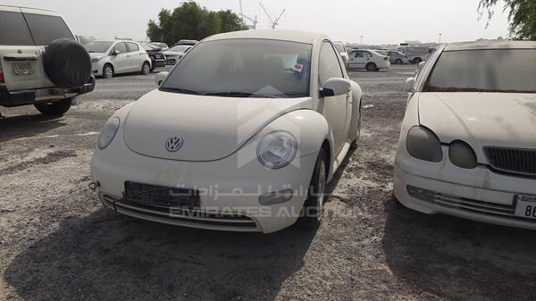 Photo 3 VIN: WVWZZZ9CZ5M512410 - VOLKSWAGEN BEETLE 