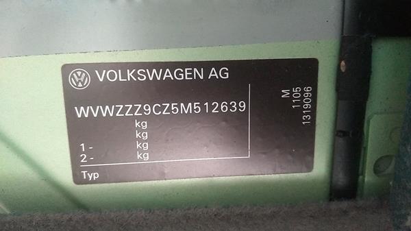 Photo 2 VIN: WVWZZZ9CZ5M512639 - VOLKSWAGEN BEETLE 