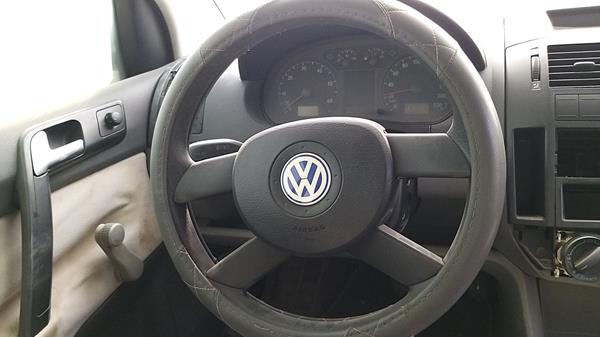 Photo 11 VIN: WVWZZZ9NZ3Y067435 - VOLKSWAGEN POLO 