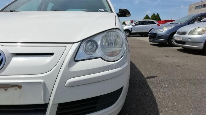 Photo 5 VIN: WVWZZZ9NZ9Y183505 - VOLKSWAGEN POLO 