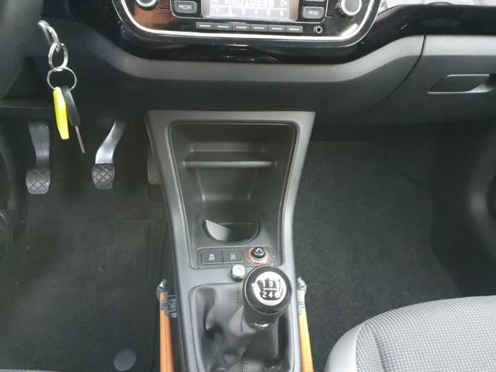 Photo 16 VIN: WVWZZZAAZGD056601 - VOLKSWAGEN UP! 