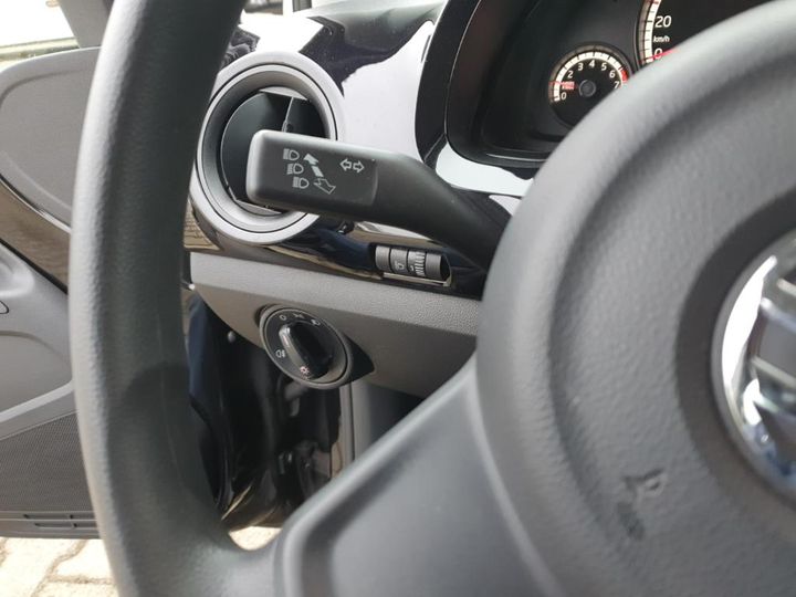 Photo 15 VIN: WVWZZZAAZGD066104 - VOLKSWAGEN UP! 