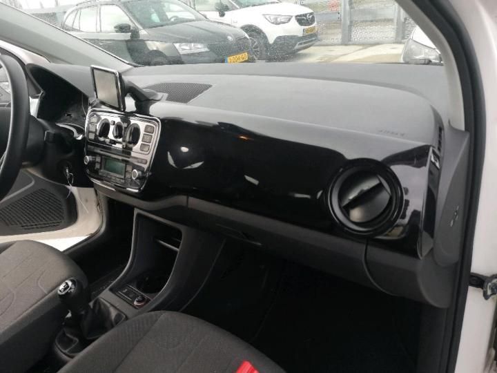 Photo 23 VIN: WVWZZZAAZGD087200 - VOLKSWAGEN UP! 