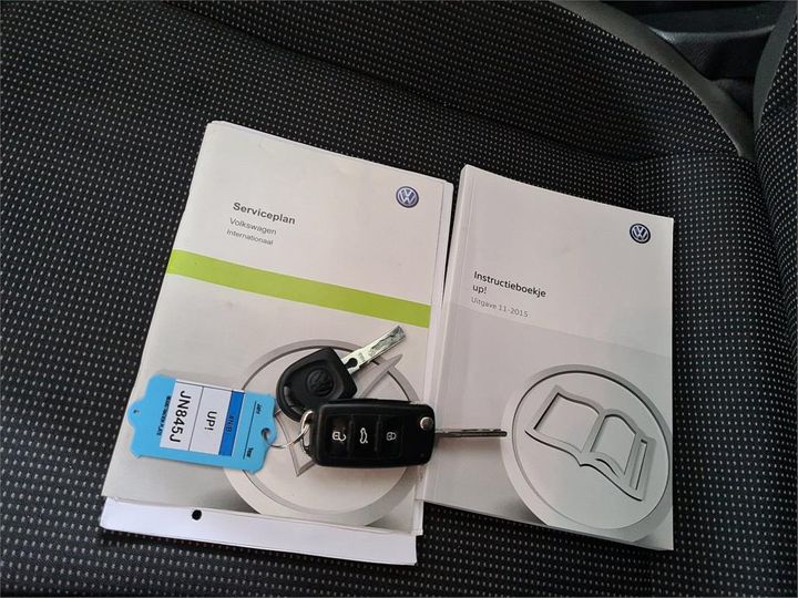 Photo 12 VIN: WVWZZZAAZGD093137 - VOLKSWAGEN UP! 