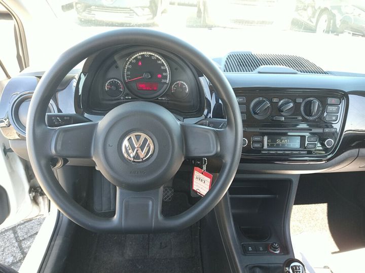 Photo 10 VIN: WVWZZZAAZGD093643 - VOLKSWAGEN UP! 