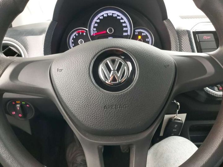 Photo 10 VIN: WVWZZZAAZHD065453 - VOLKSWAGEN UP! 