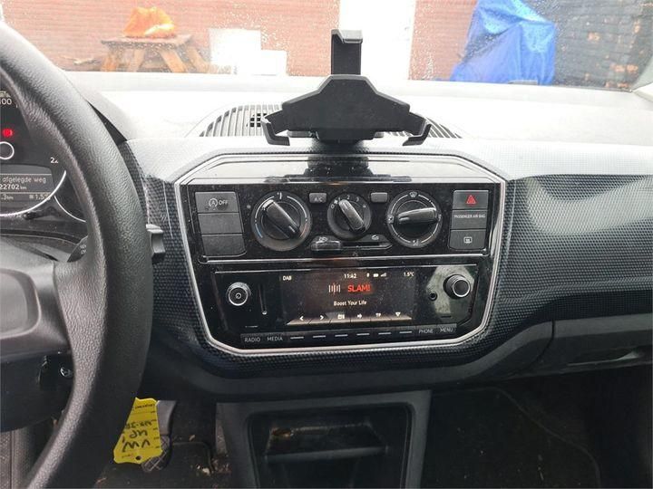Photo 11 VIN: WVWZZZAAZHD072636 - VOLKSWAGEN UP! 