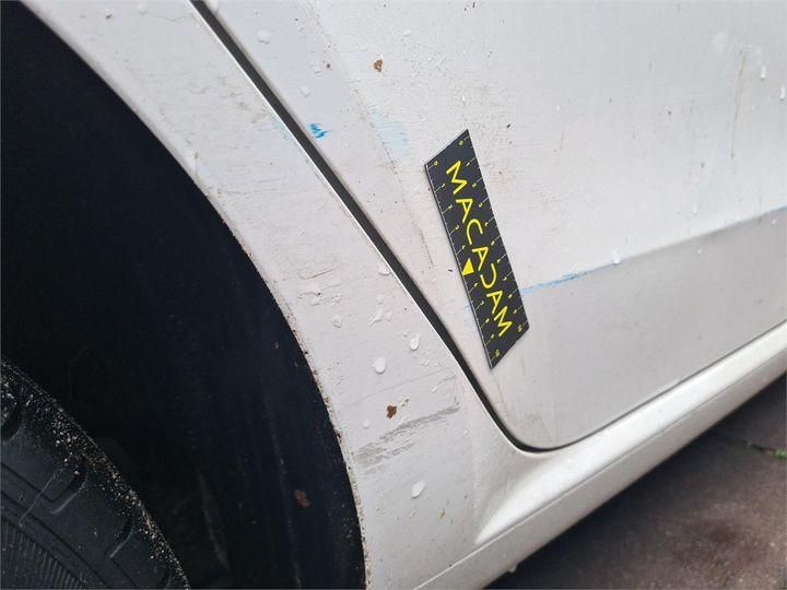 Photo 35 VIN: WVWZZZAAZHD072636 - VOLKSWAGEN UP! 
