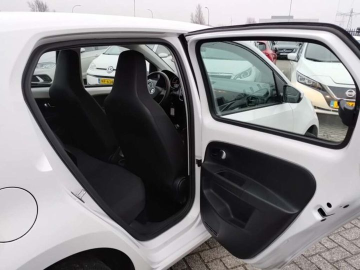 Photo 20 VIN: WVWZZZAAZHD082211 - VOLKSWAGEN UP! 