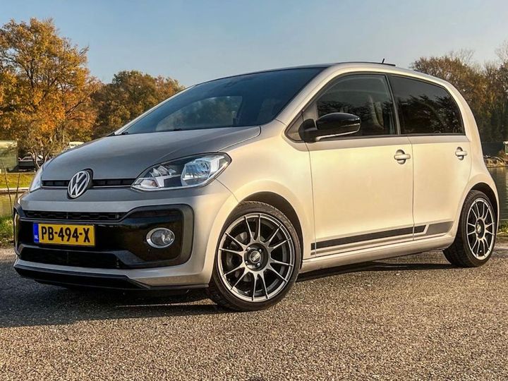 Photo 1 VIN: WVWZZZAAZHD083922 - VOLKSWAGEN UP! 