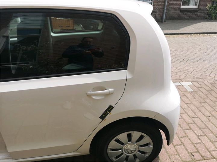 Photo 13 VIN: WVWZZZAAZJD103025 - VOLKSWAGEN UP! 