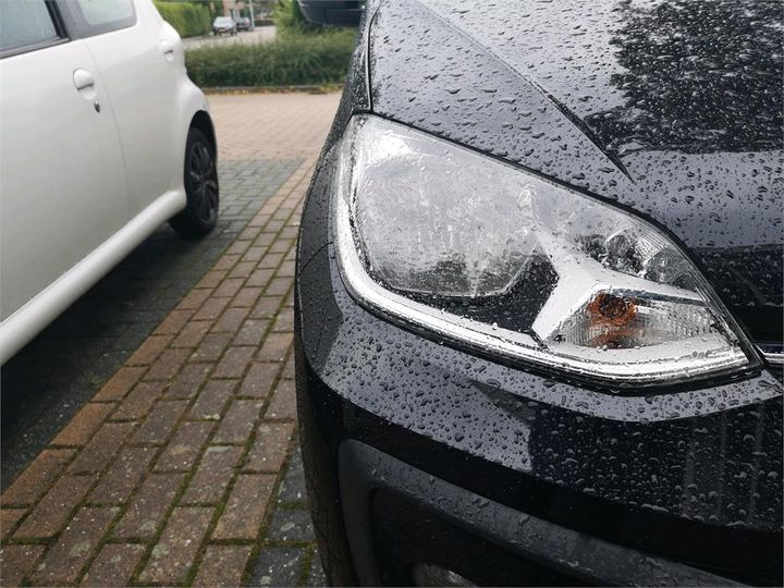 Photo 10 VIN: WVWZZZAAZJD113404 - VOLKSWAGEN UP! 