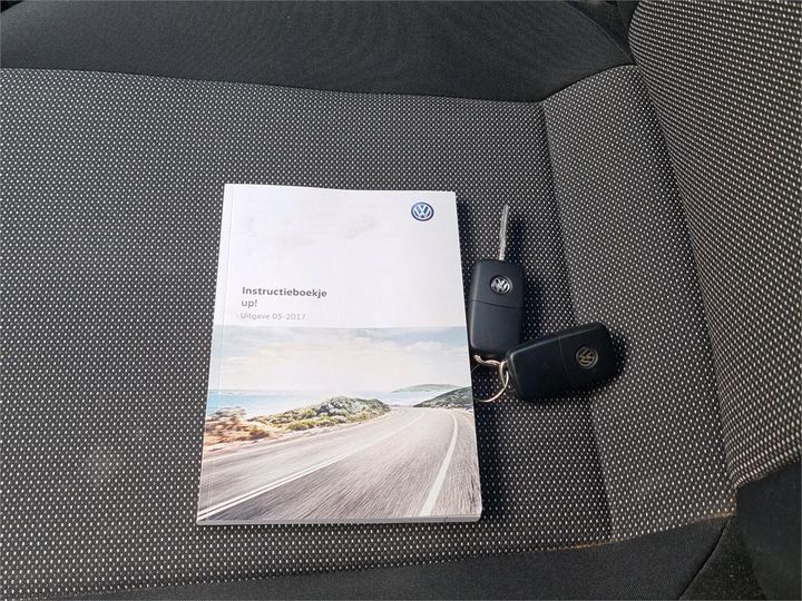 Photo 12 VIN: WVWZZZAAZJD114684 - VOLKSWAGEN UP! 