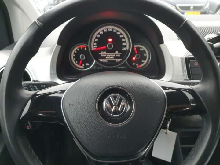 Photo 6 VIN: WVWZZZAAZJD126081 - VOLKSWAGEN UP! 