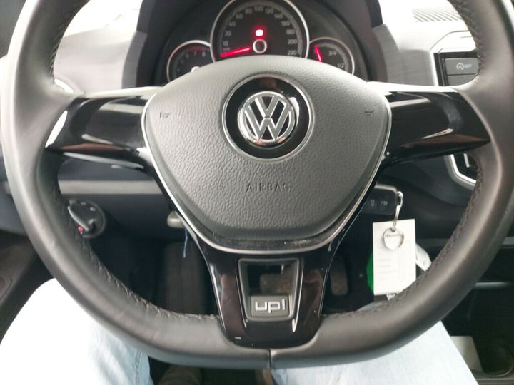 Photo 15 VIN: WVWZZZAAZJD135526 - VOLKSWAGEN UP! 