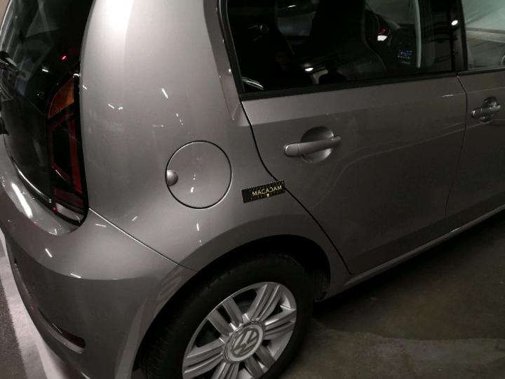 Photo 13 VIN: WVWZZZAAZJD135748 - VOLKSWAGEN UP! 