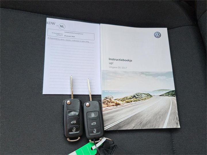 Photo 12 VIN: WVWZZZAAZJD142905 - VOLKSWAGEN UP! 