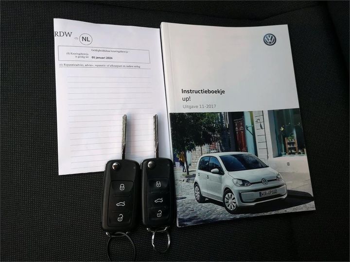 Photo 12 VIN: WVWZZZAAZJD145314 - VOLKSWAGEN UP! 