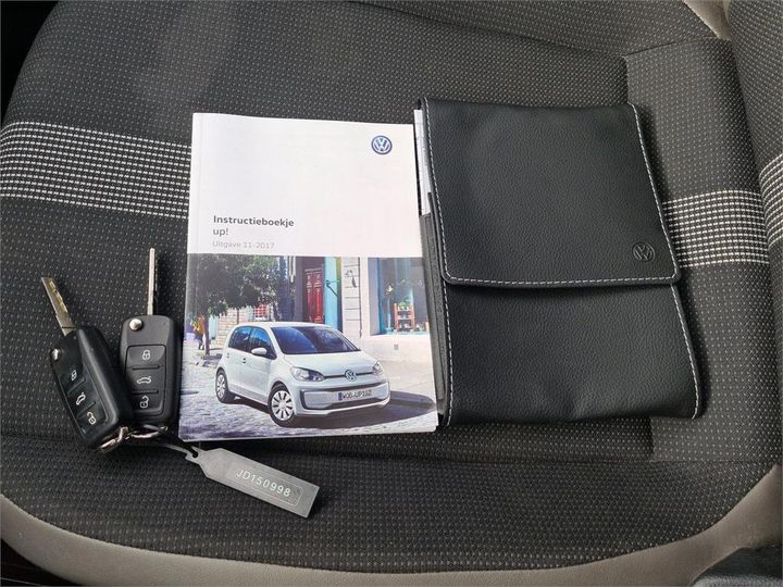 Photo 13 VIN: WVWZZZAAZJD150998 - VOLKSWAGEN UP! 