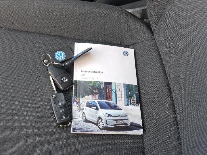 Photo 12 VIN: WVWZZZAAZJD151477 - VOLKSWAGEN UP! 