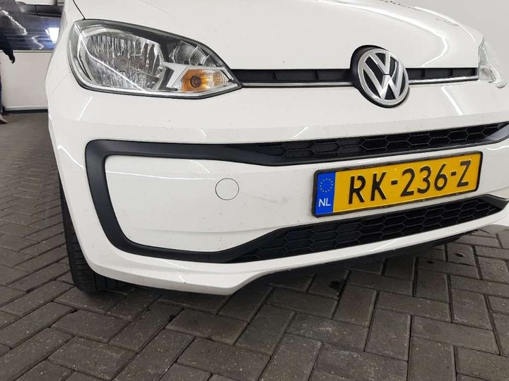 Photo 15 VIN: WVWZZZAAZJD156839 - VOLKSWAGEN UP! 