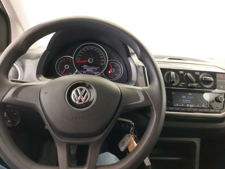 Photo 9 VIN: WVWZZZAAZJD161748 - VOLKSWAGEN UP! 