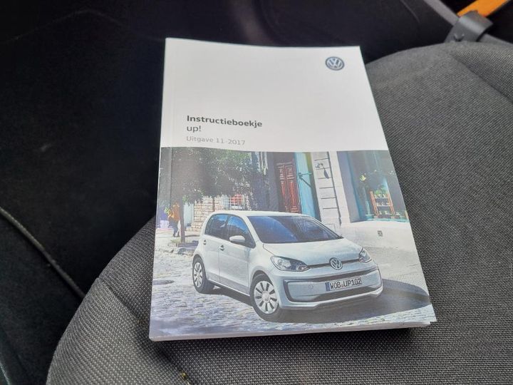 Photo 10 VIN: WVWZZZAAZJD185802 - VOLKSWAGEN UP! 