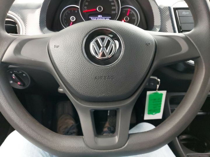 Photo 10 VIN: WVWZZZAAZJD195463 - VOLKSWAGEN UP! 