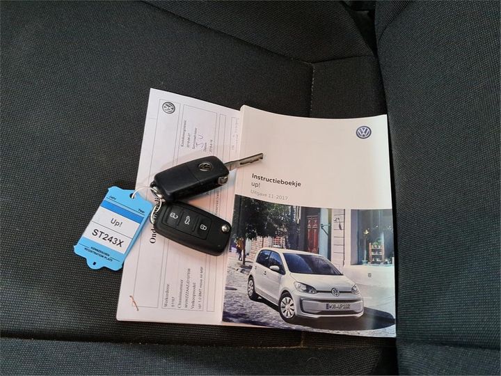 Photo 11 VIN: WVWZZZAAZJD197838 - VOLKSWAGEN UP! 