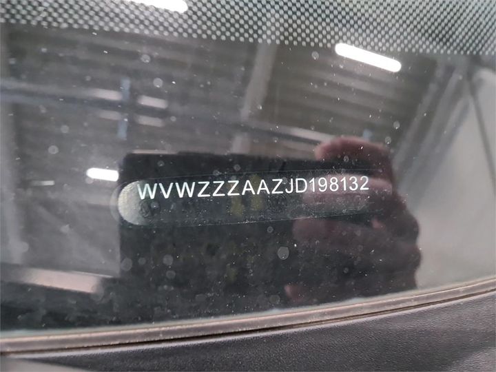 Photo 11 VIN: WVWZZZAAZJD198132 - VOLKSWAGEN UP! 