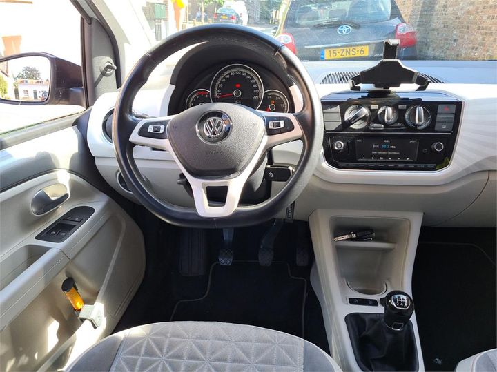 Photo 6 VIN: WVWZZZAAZJD203215 - VOLKSWAGEN UP! 