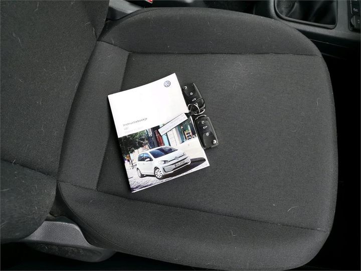 Photo 13 VIN: WVWZZZAAZJD207106 - VOLKSWAGEN UP! 